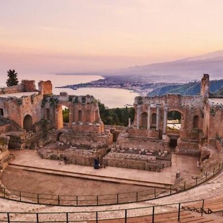 Romantica Casa A Taormina Exteriör bild